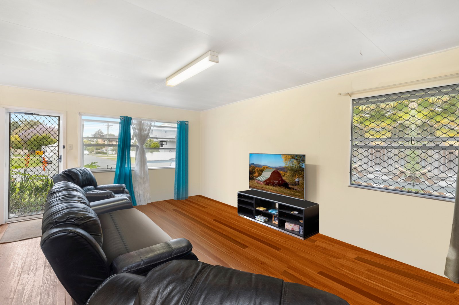 3 & 5 Parry Street TWEED HEADS SOUTH 11