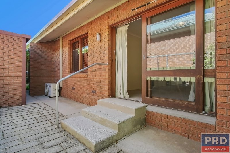 3 / 684 Dean Street ALBURY 8