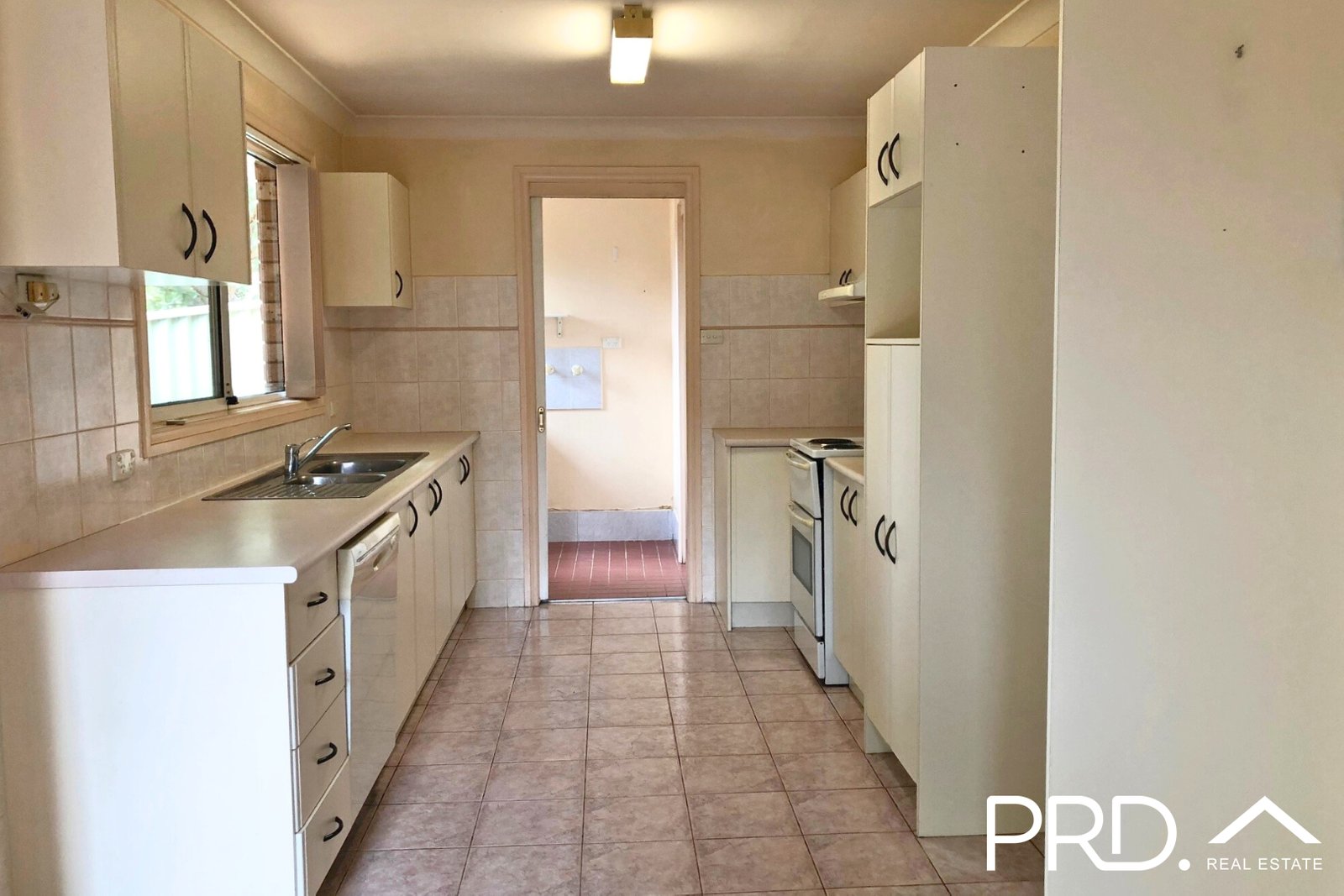 3 / 98 Tower Street PANANIA 2