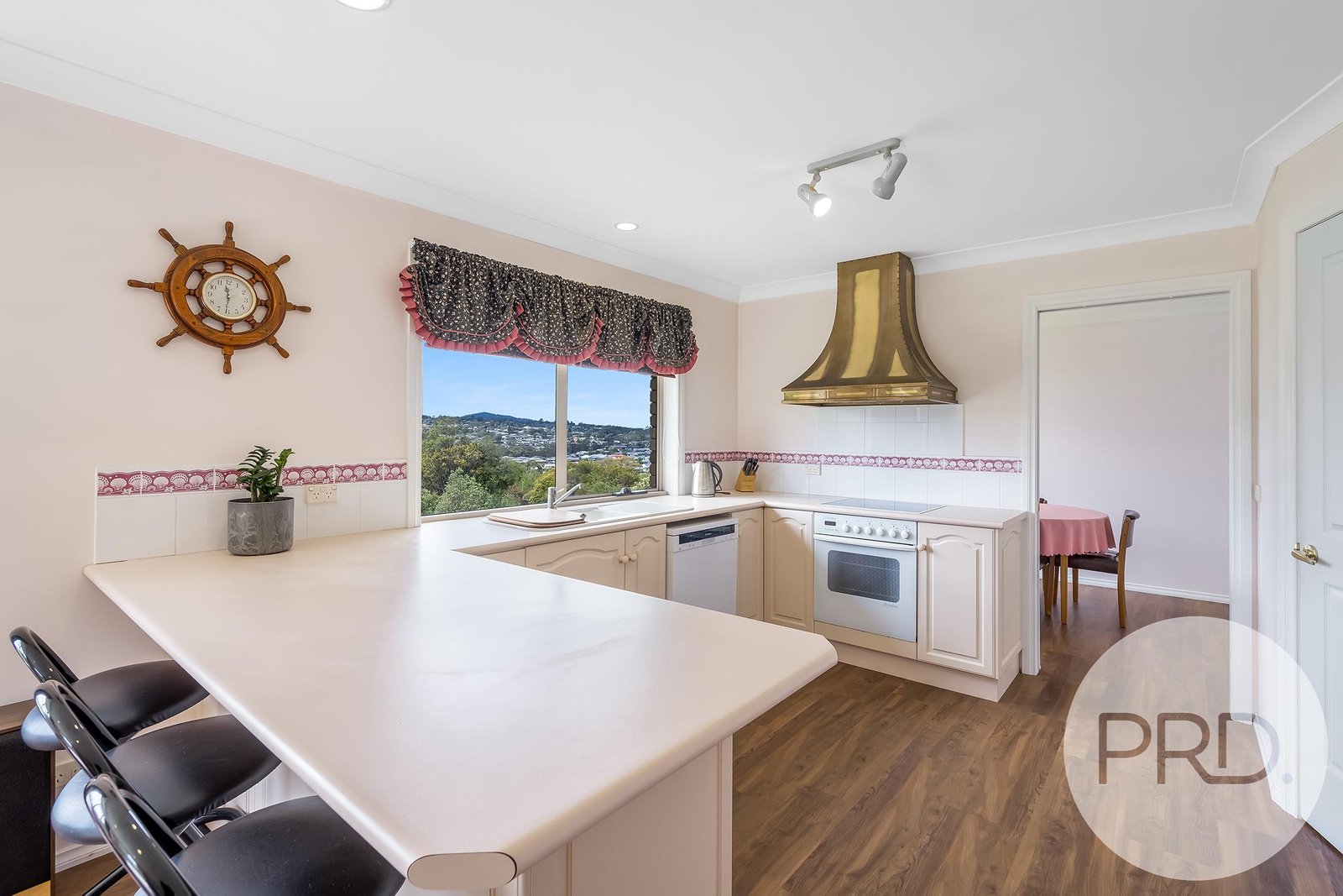 3 Adelong Drive KINGSTON 7