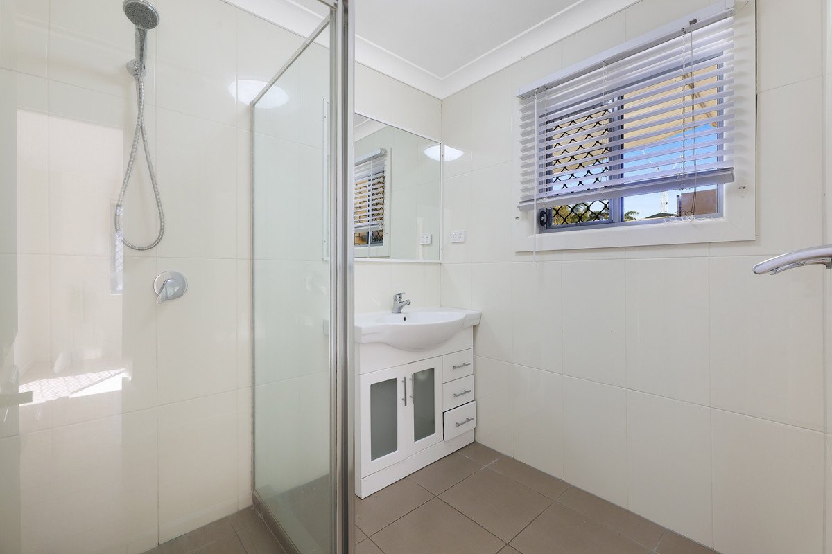 3 Adori Street Chevron Island 13