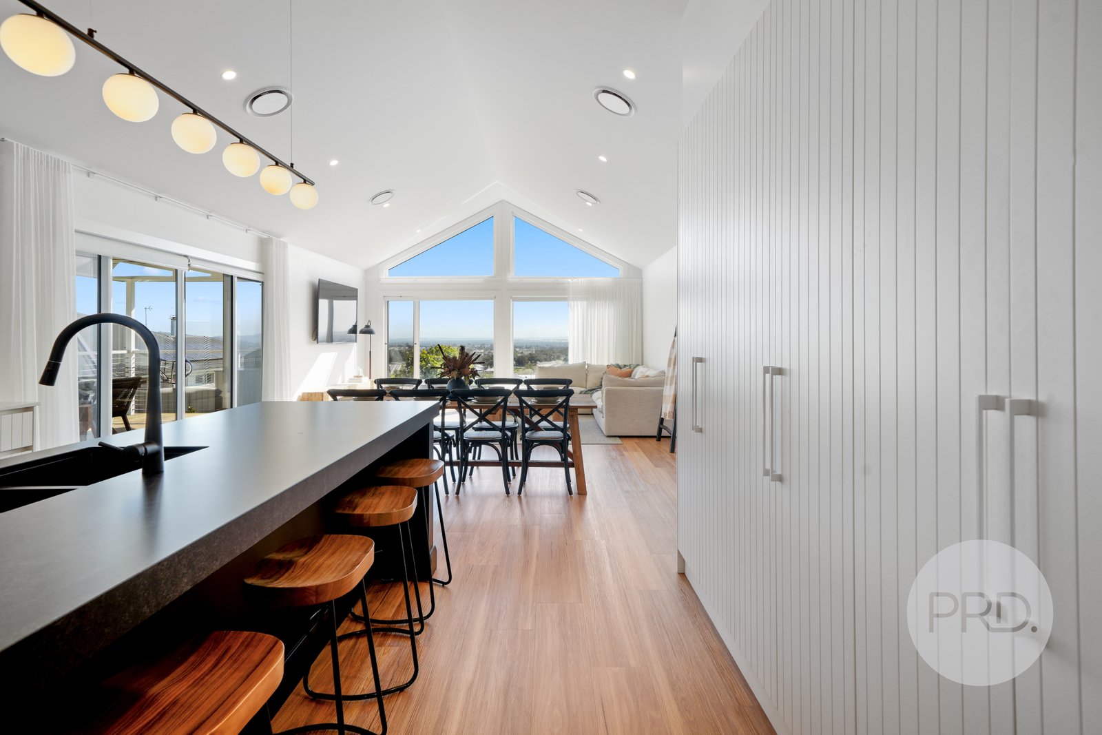 3 Ahket Avenue LLOYD 4