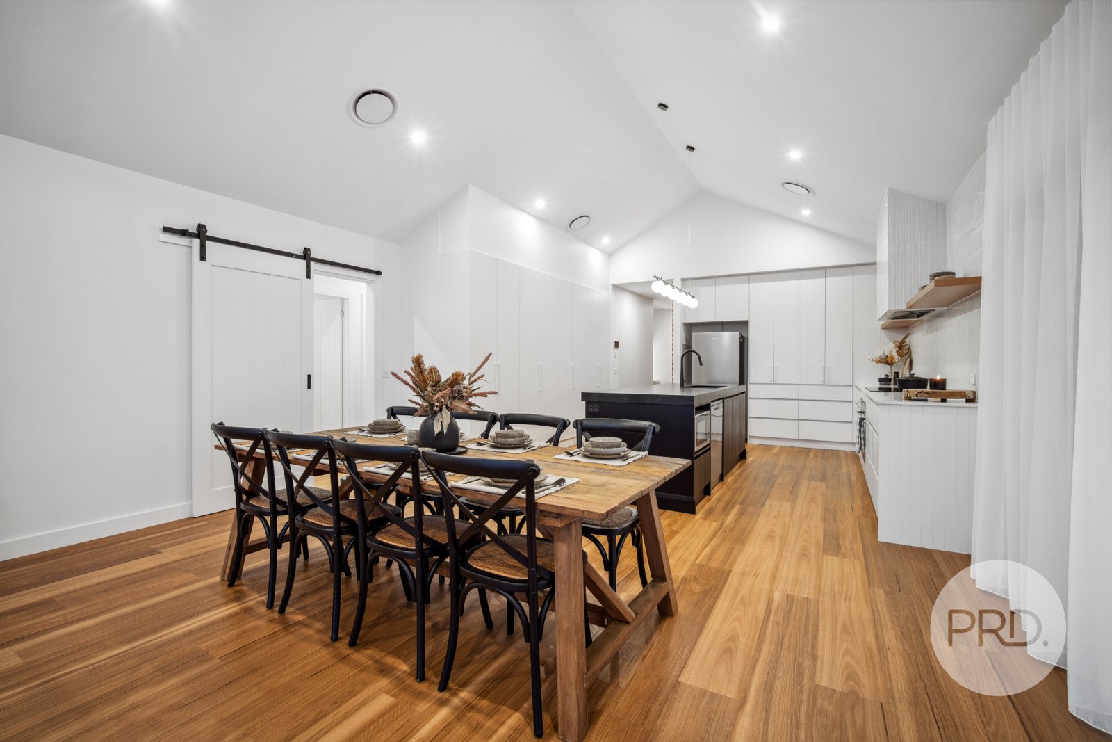 3 Ahket Avenue LLOYD 13