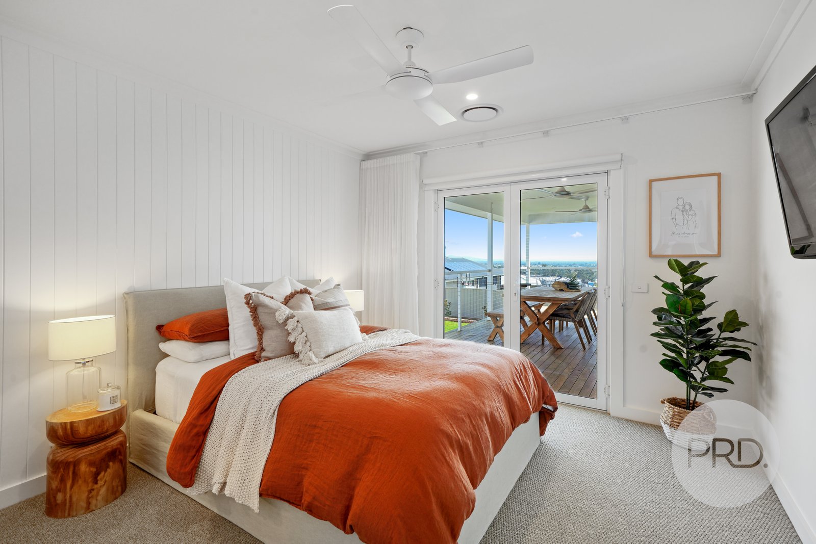 3 Ahket Avenue LLOYD 14