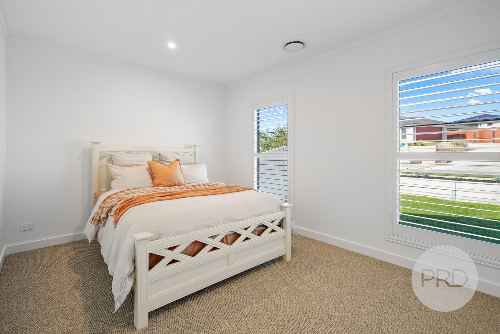 3 Ahket Avenue LLOYD 16