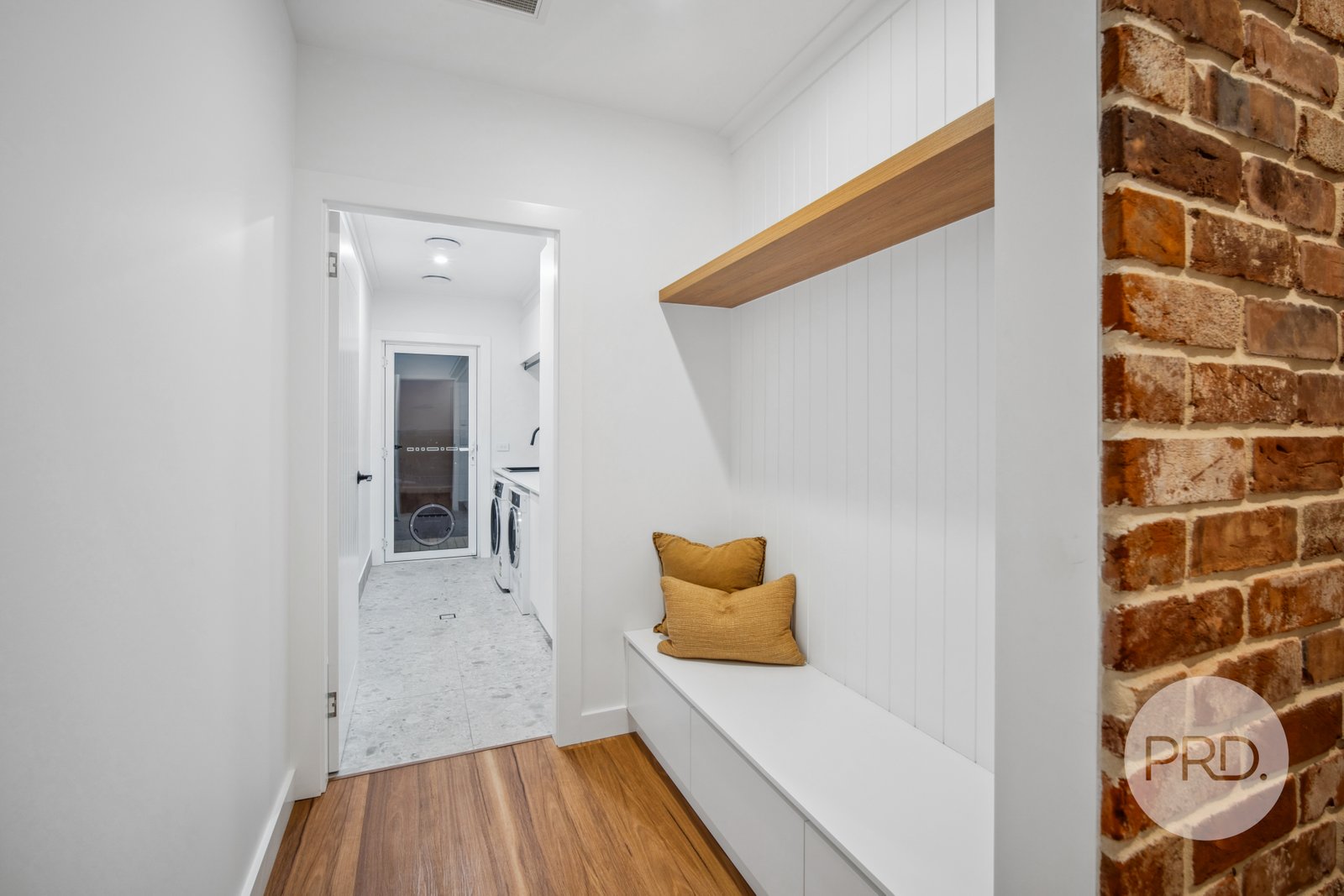 3 Ahket Avenue LLOYD 21