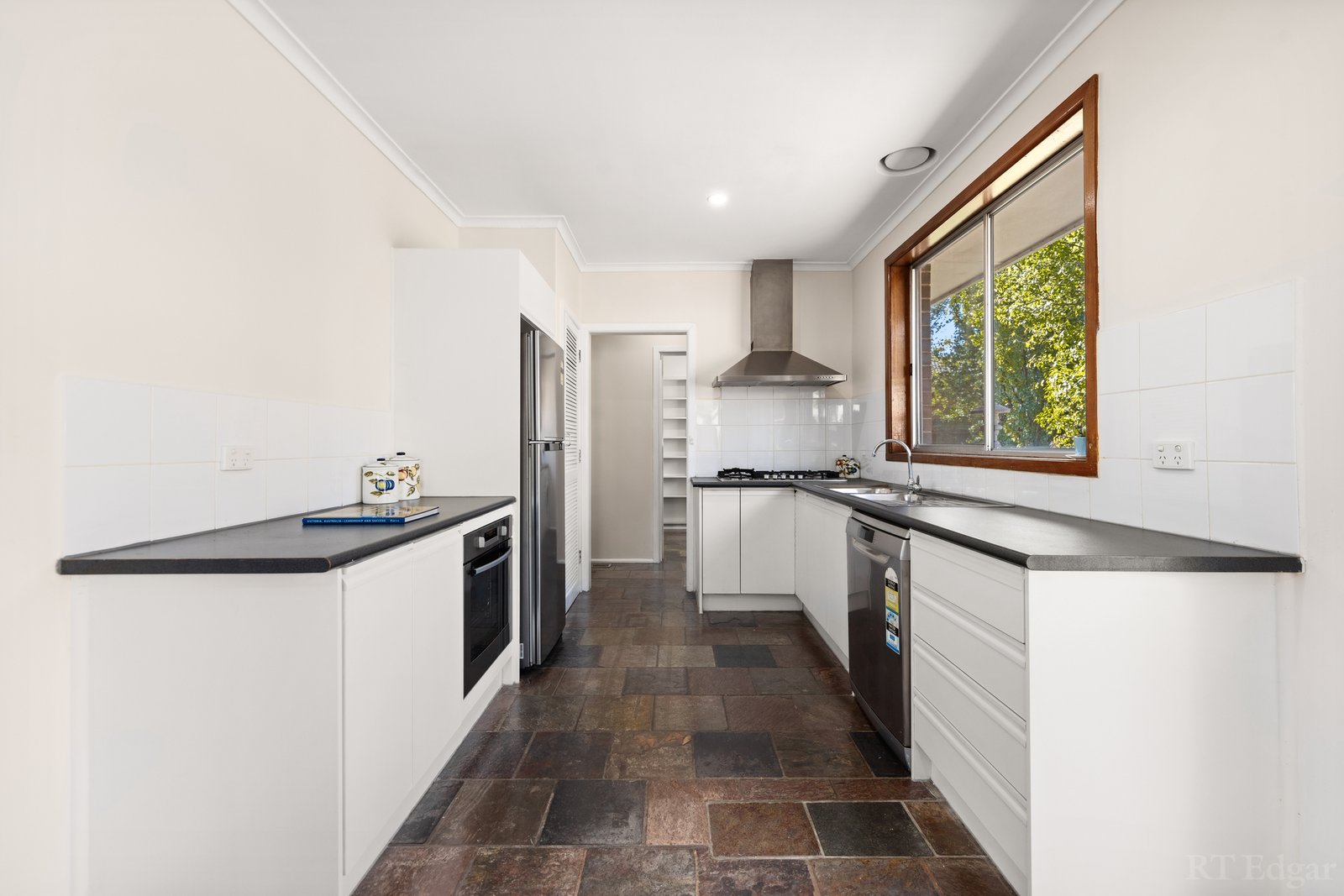 Real Estate and Property in 3 Alberta Avenue, Box Hill North, VIC