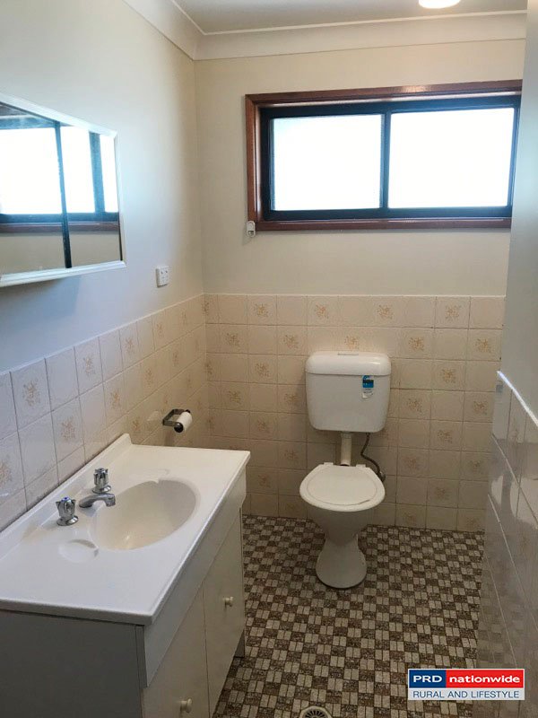 3 Albury Close TUMBARUMBA 6