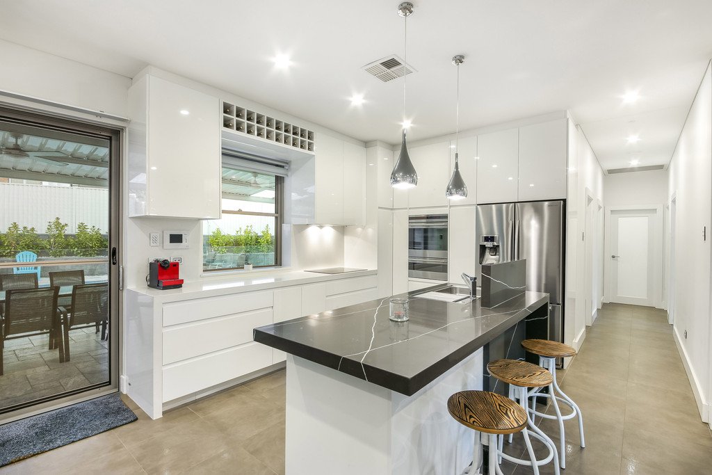 3 Alkoomie Street BEVERLY HILLS 2