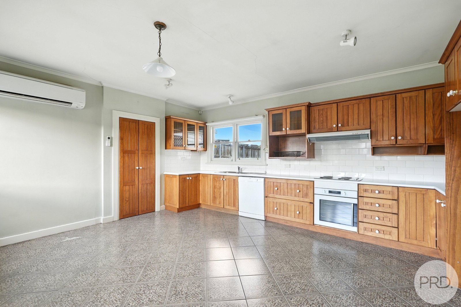 3 Alma Street BELLERIVE 6