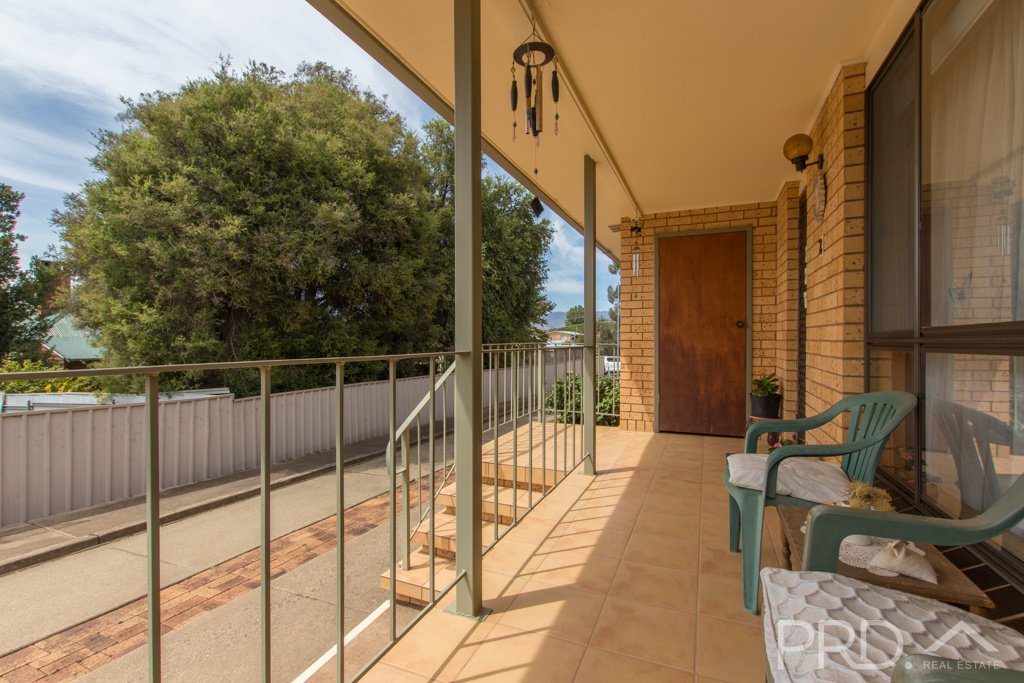 3 Anderson Place TUMUT 16