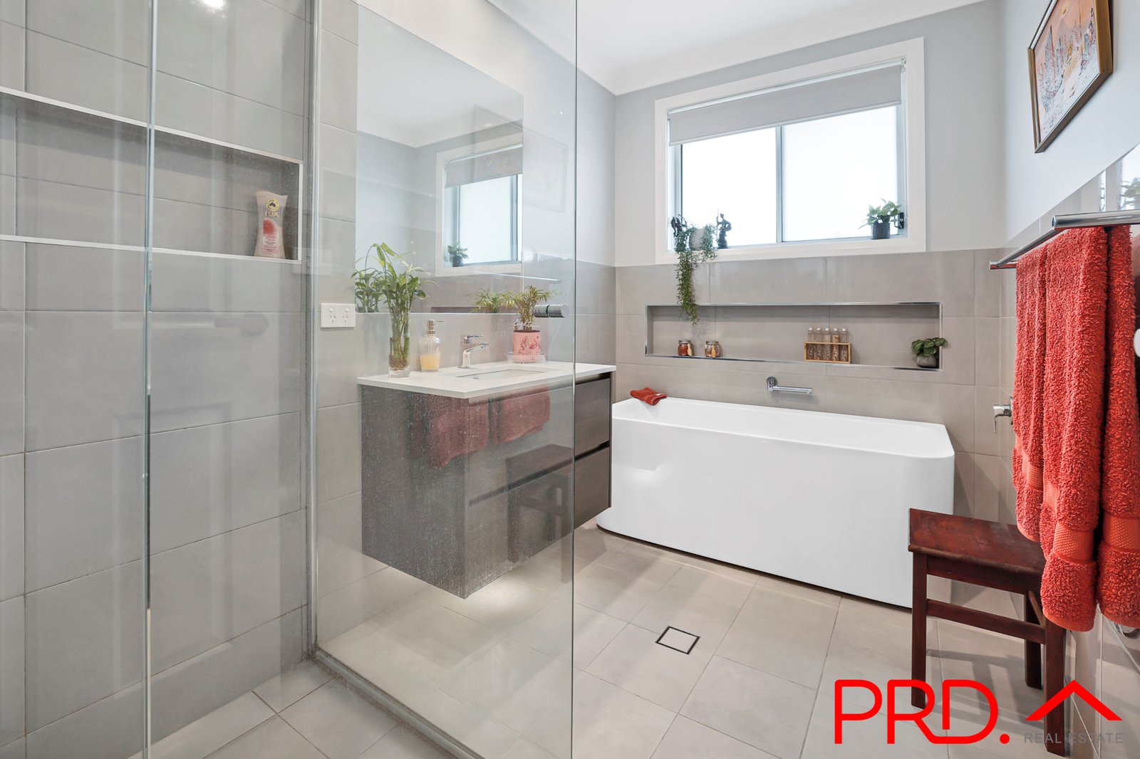 3 Angus Place TAMWORTH 13