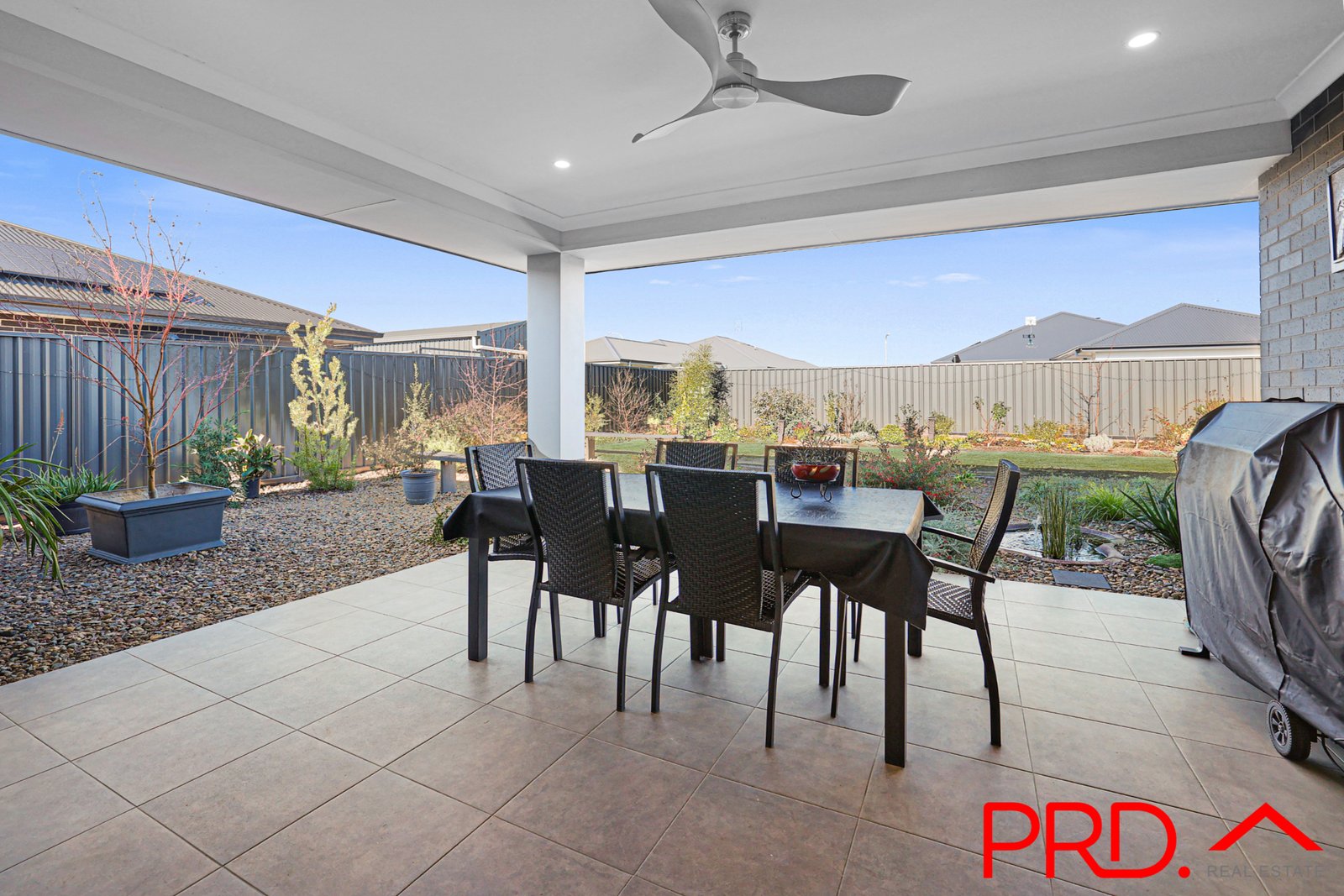 3 Angus Place TAMWORTH 15