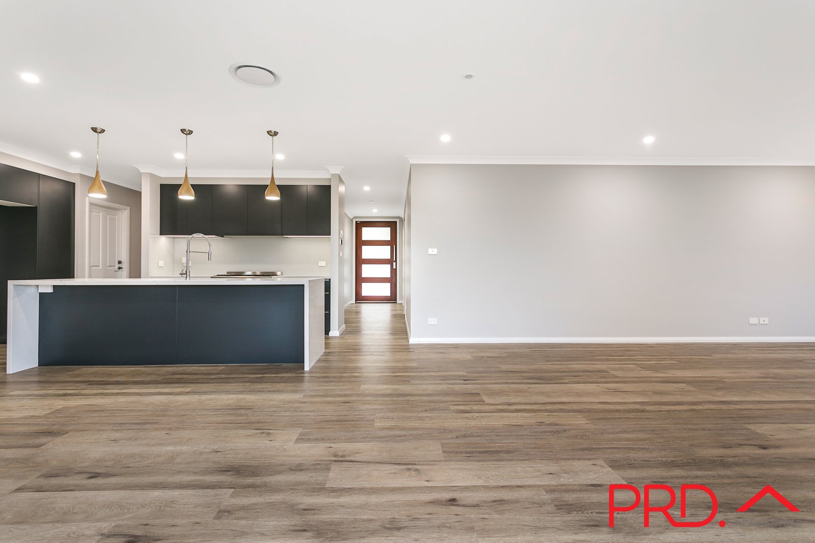 3 Angus Place TAMWORTH 10