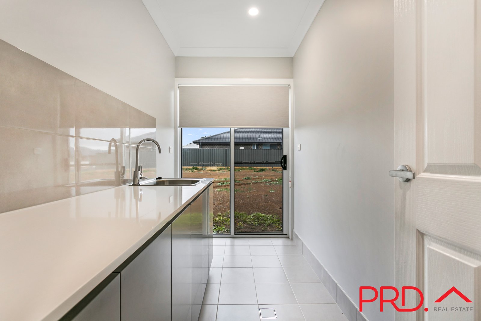 3 Angus Place TAMWORTH 19