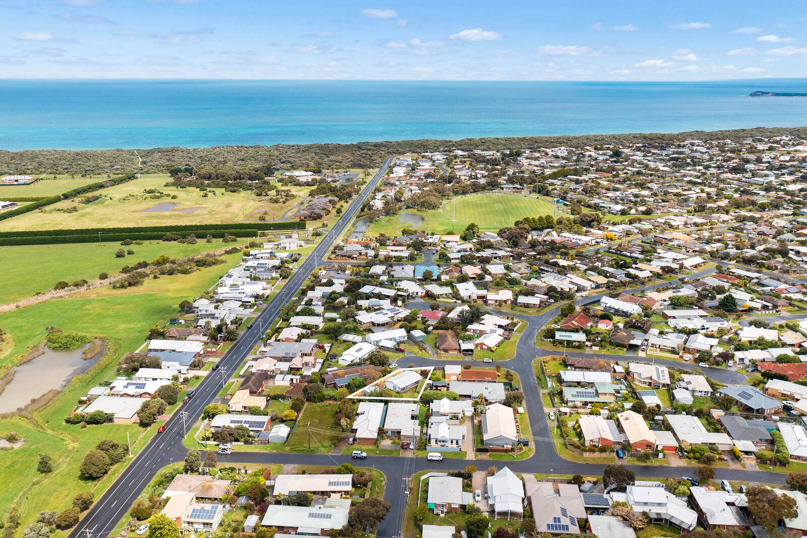 Real Estate and Property in 3 Avon Court, Ocean Grove, VIC