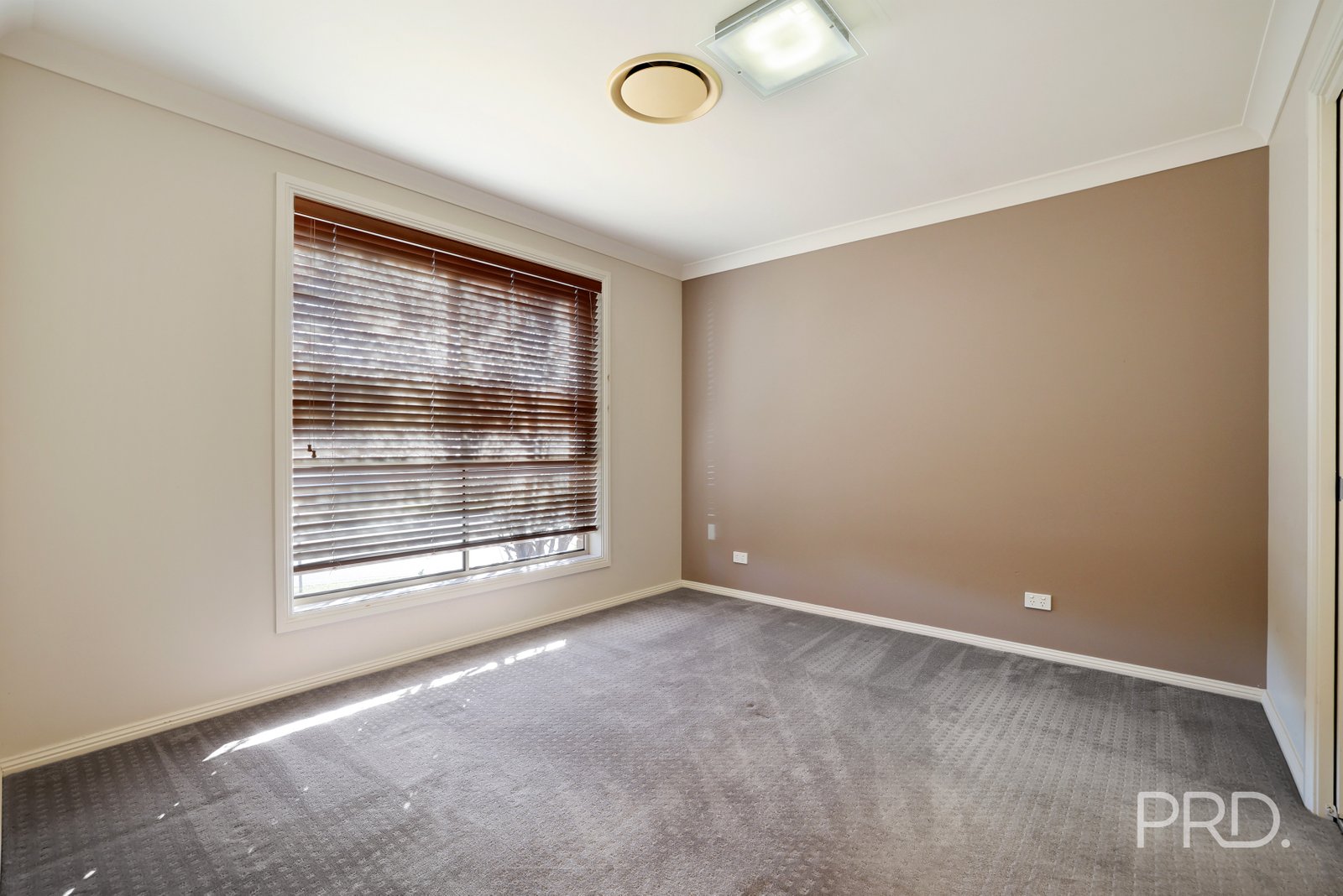 3 Baker Close CALALA 4