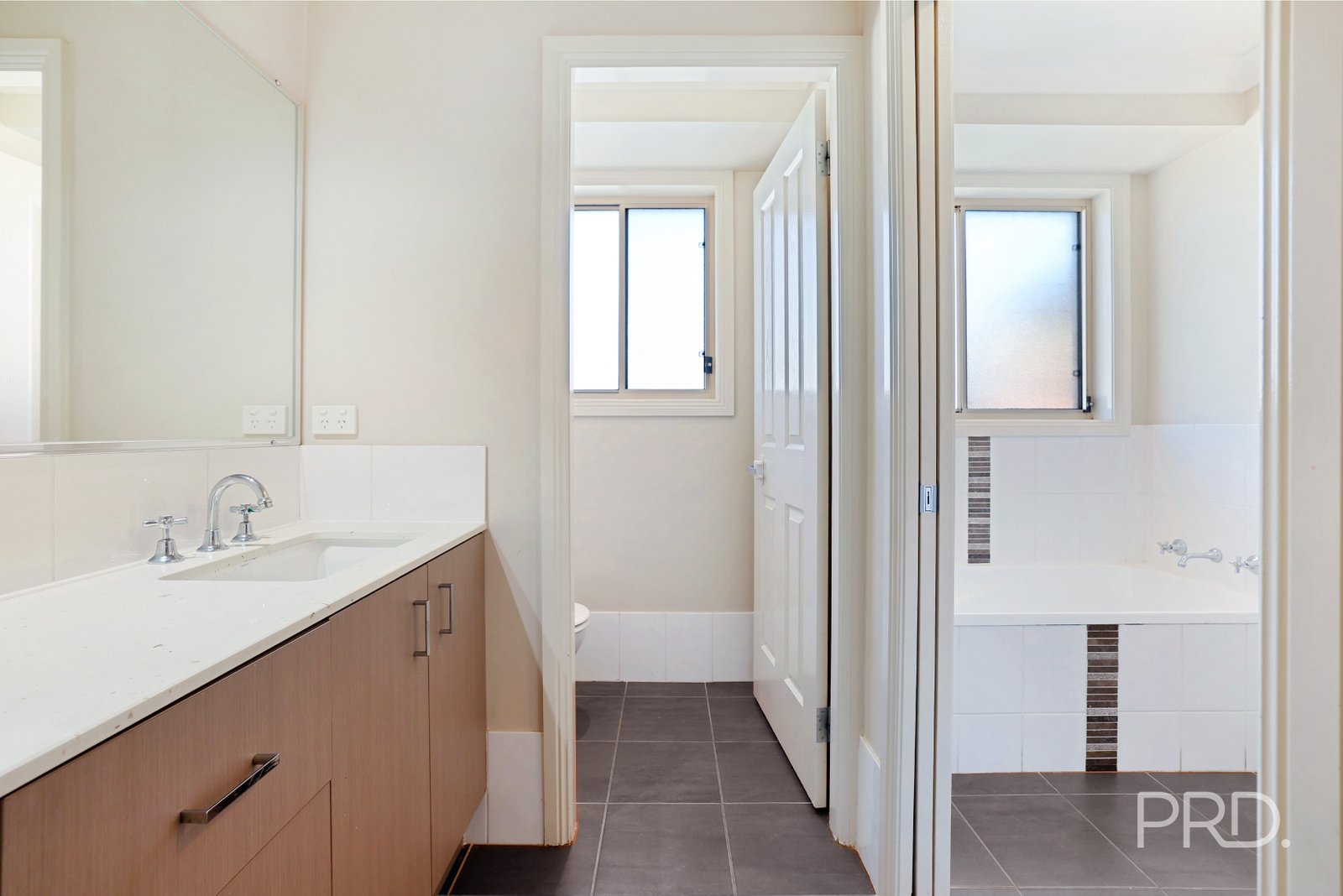 3 Baker Close CALALA 14