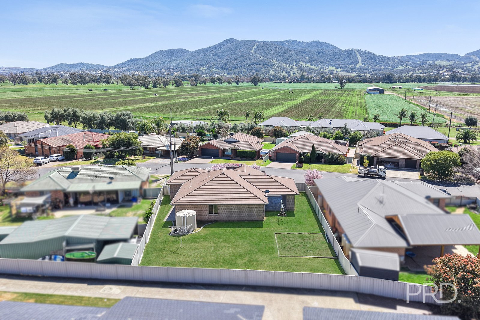 3 Baker Close CALALA 23