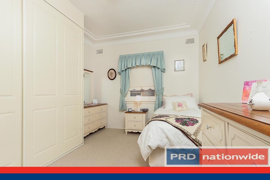 3 Baker Street OATLEY 8