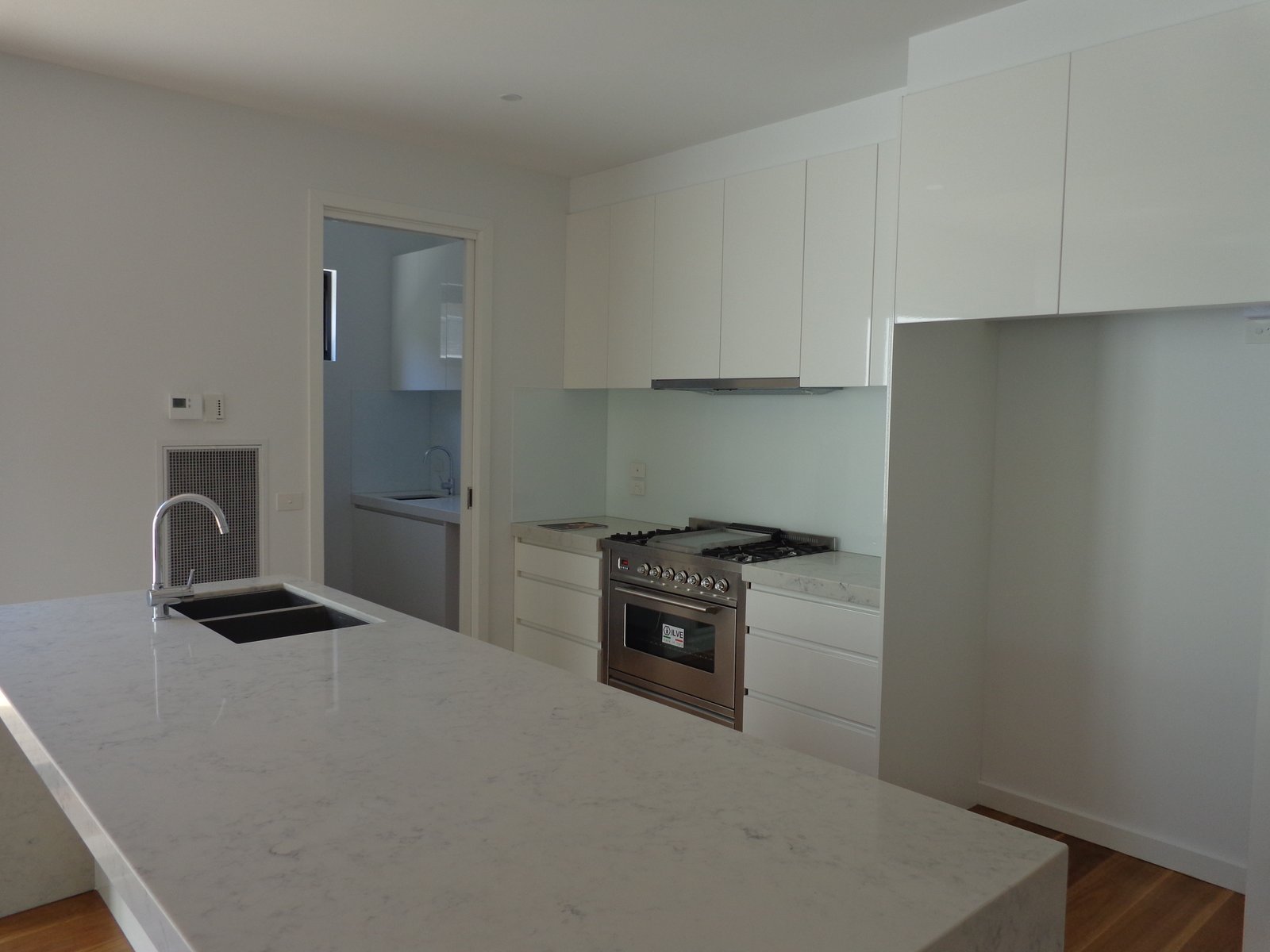 Gallery: 3 Balcombe Park Lane