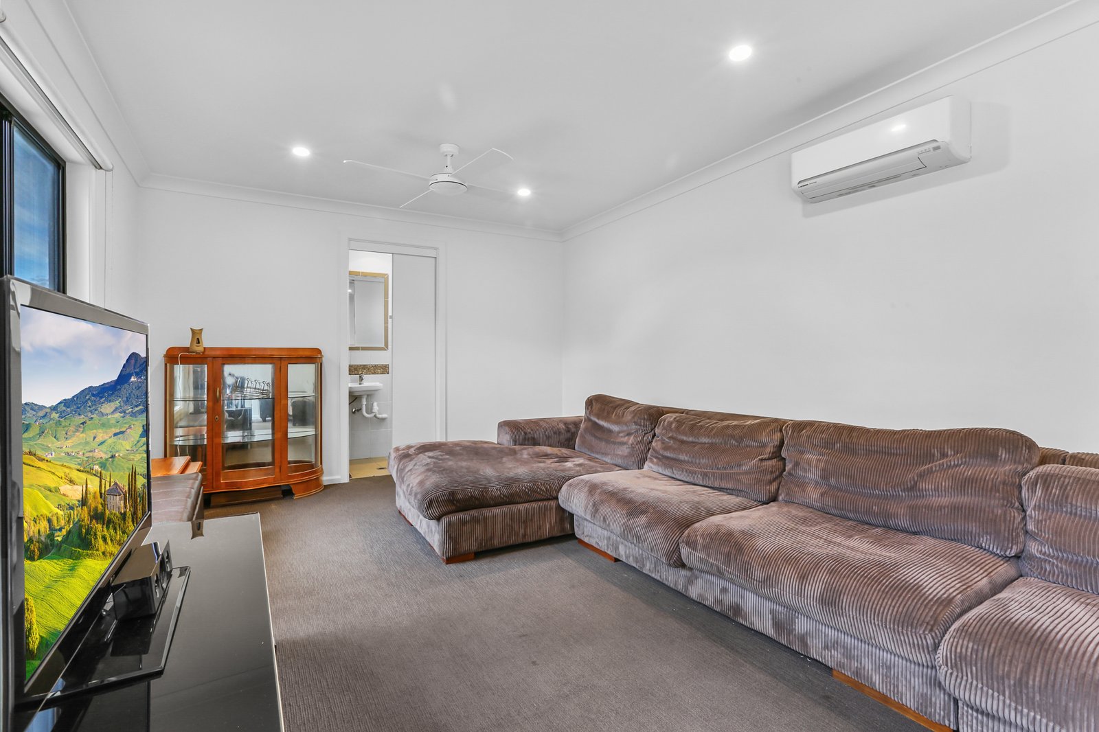 3 Bannister Street DAPTO 11