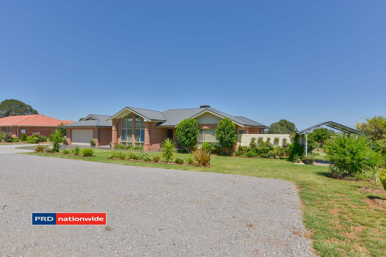 3 Barakula Drive TAMWORTH 13