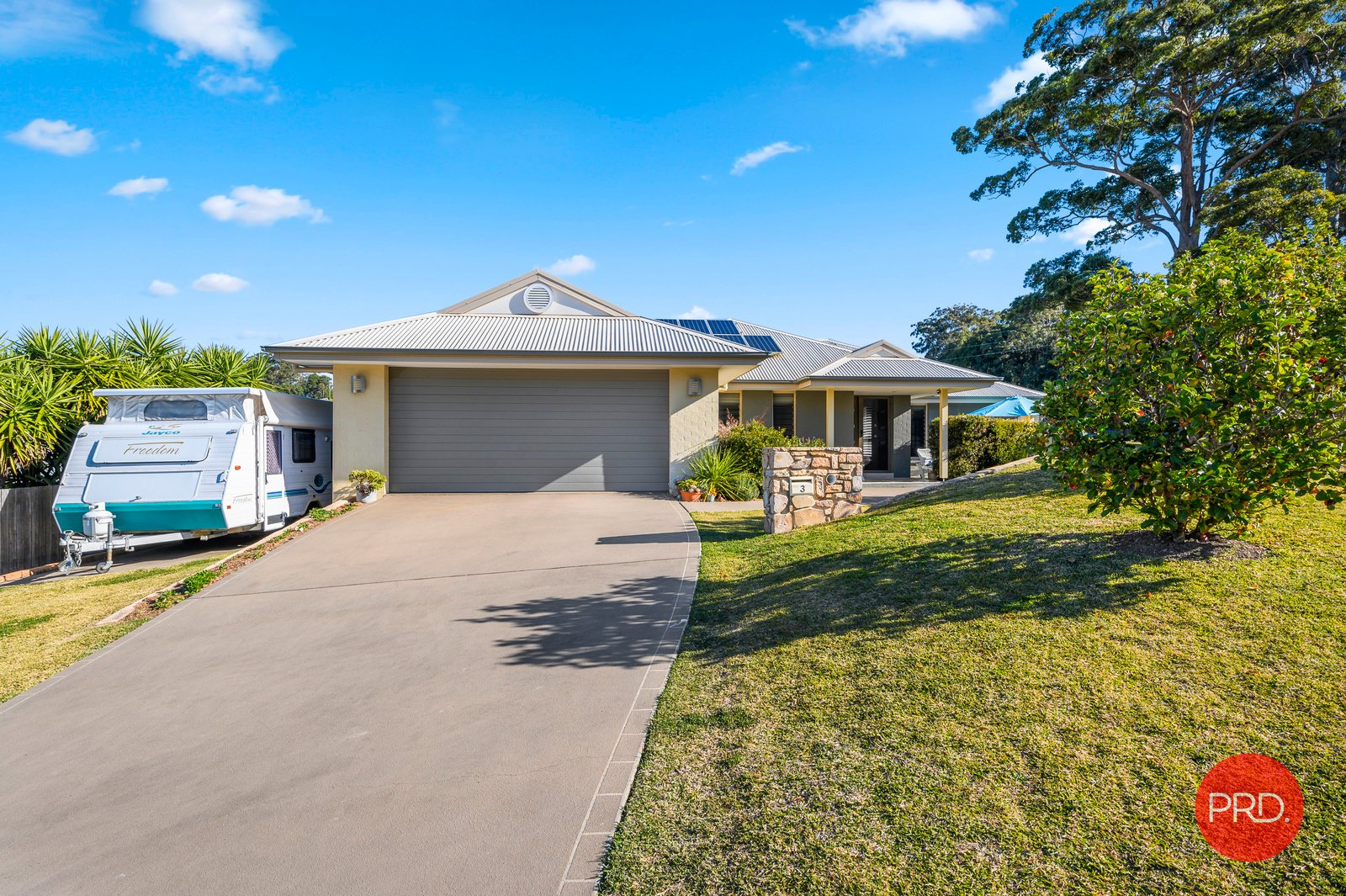 3 Barrington Close NORTH BOAMBEE VALLEY 1