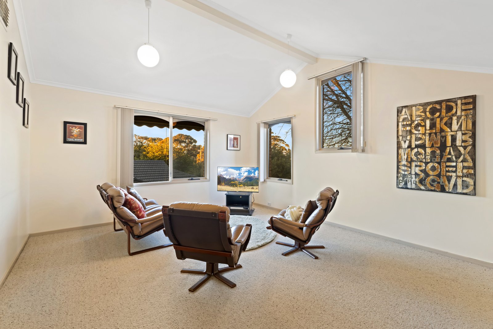 Gallery: 3 Basil Crescent
