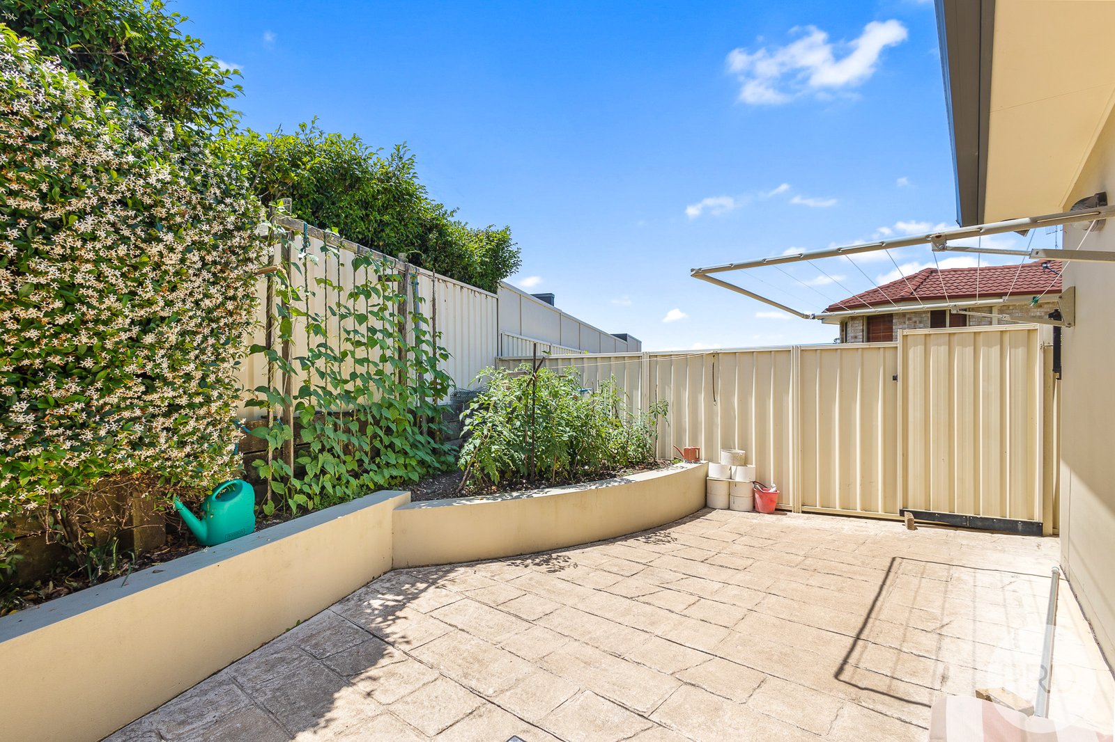 3 Bass Close CORLETTE 25