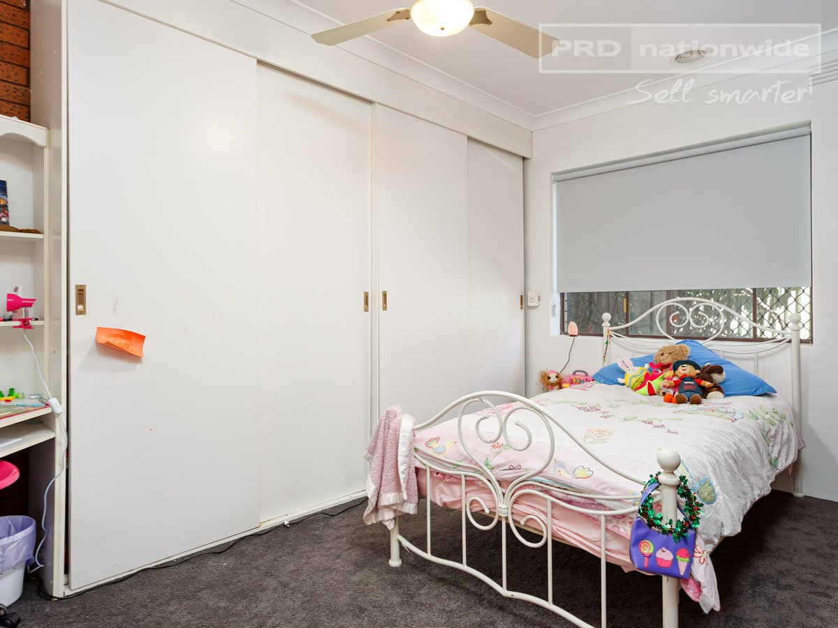 3 Bass Street LAKE ALBERT 8