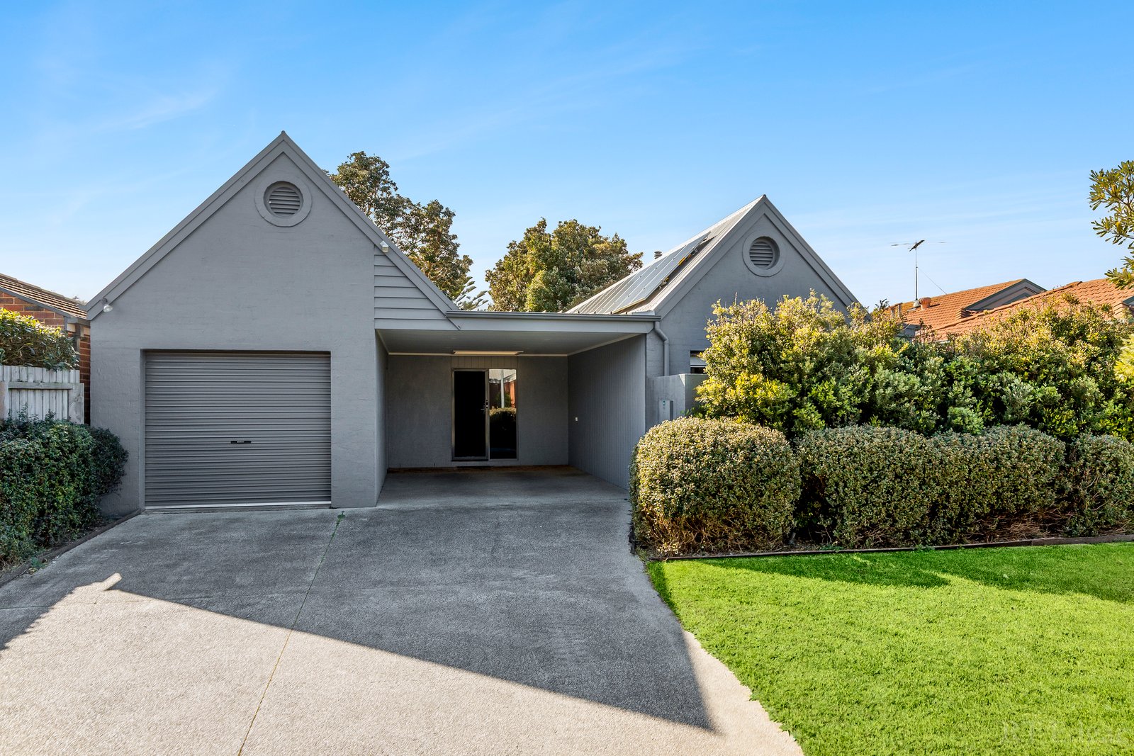 Real Estate and Property in 3 Beach Close, Point Lonsdale, VIC