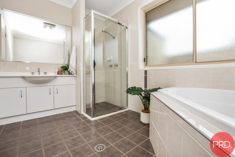 3 Belah Place LARGS 15
