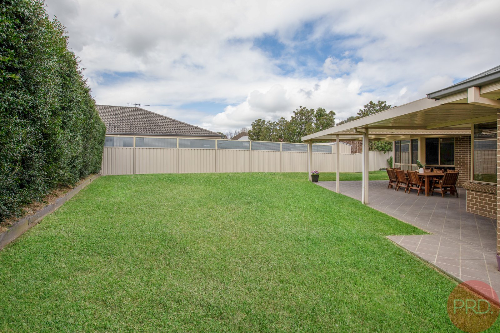 3 Belah Place LARGS 28
