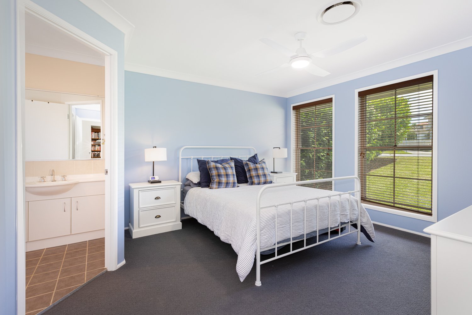 3 Belah Place LARGS 5