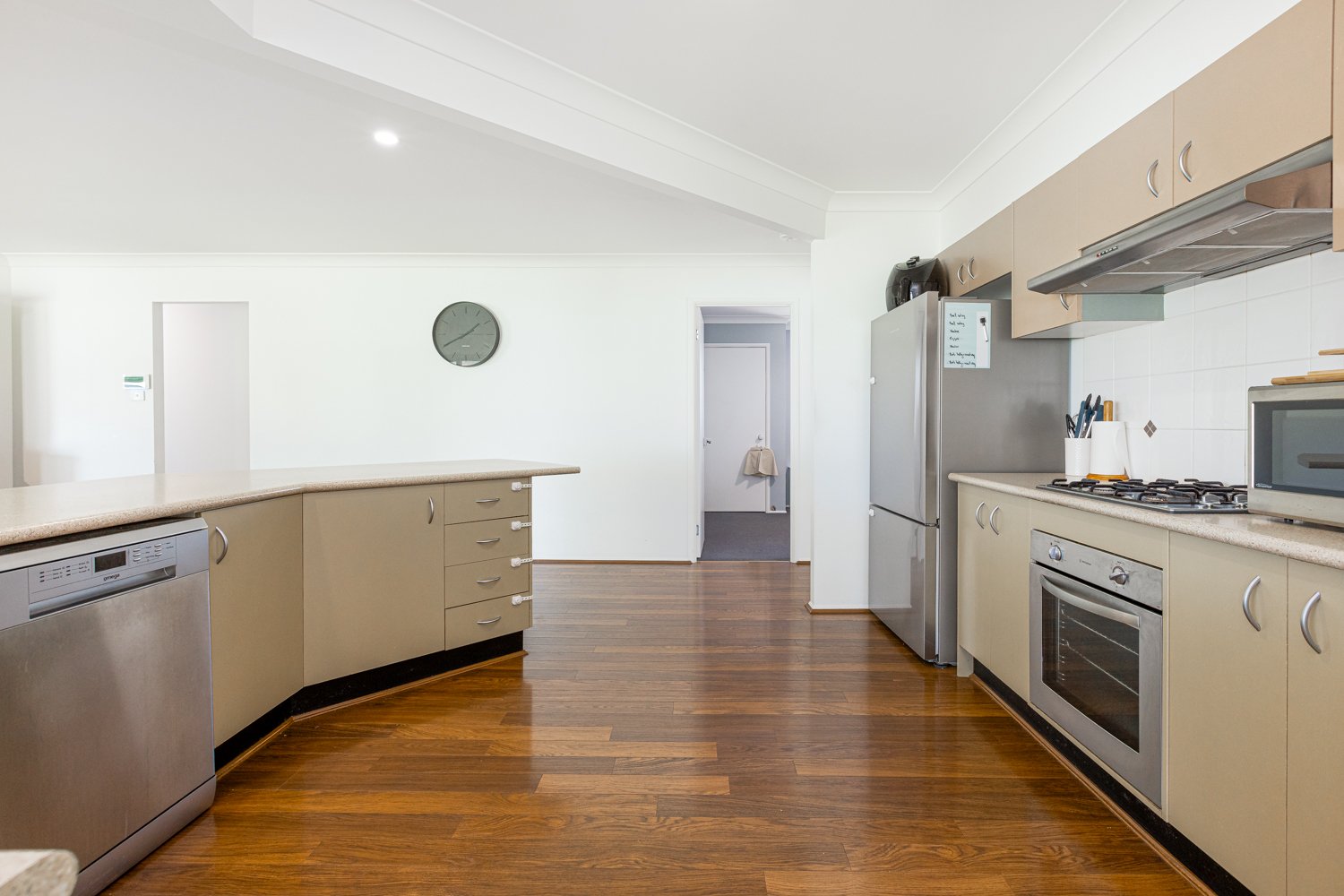 3 Belah Place LARGS 9