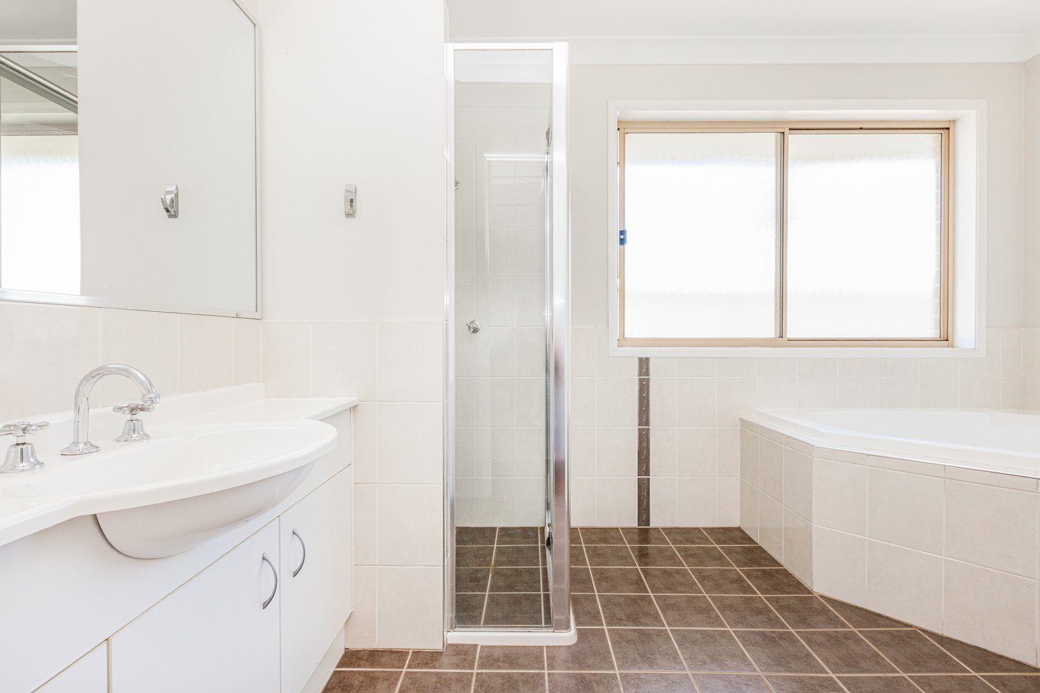 3 Belah Place LARGS 13