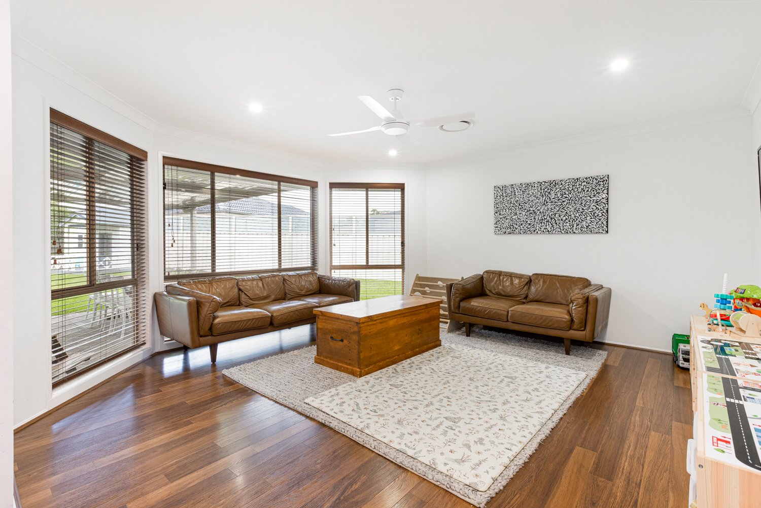 3 Belah Place LARGS 21