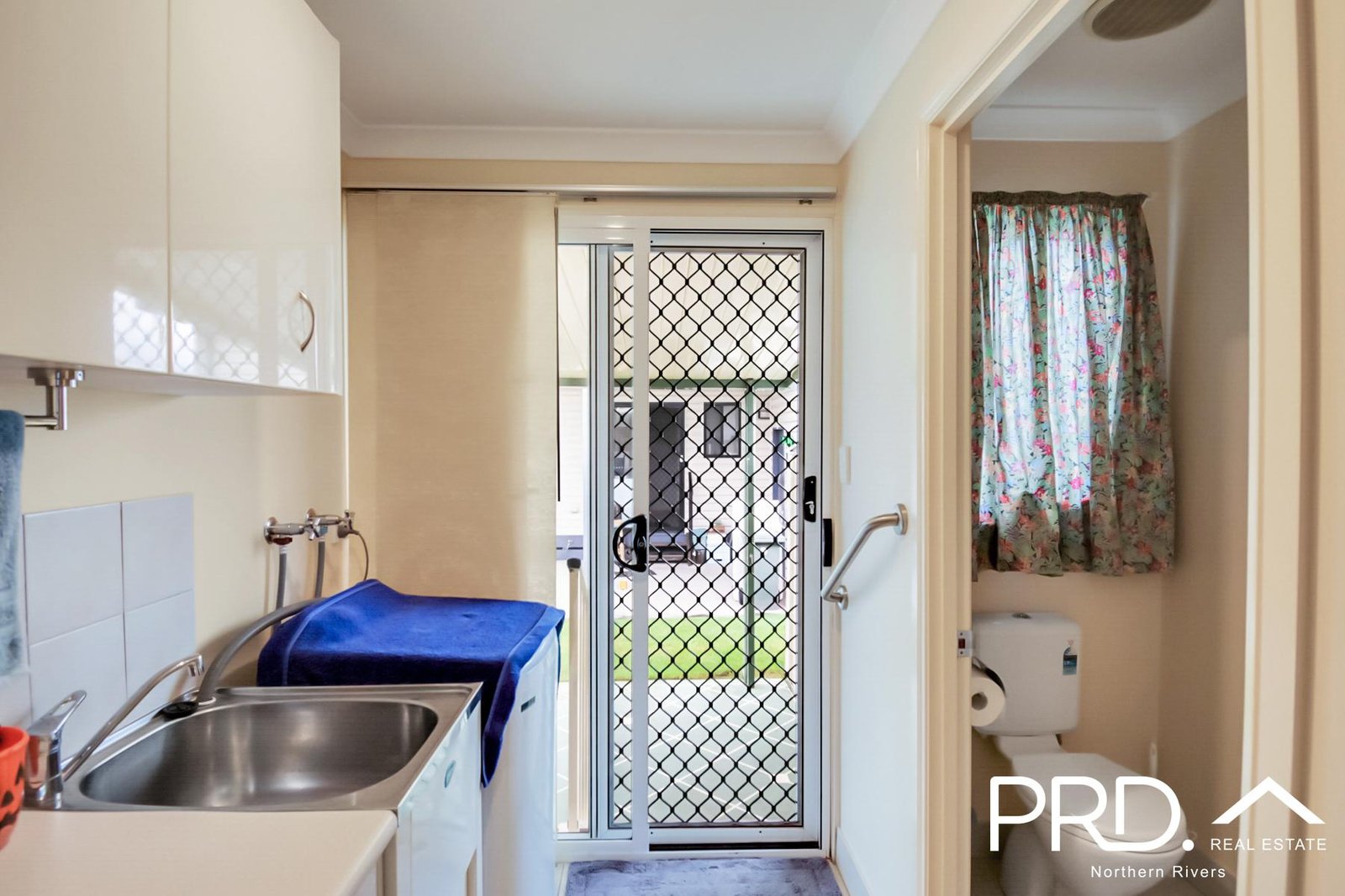 3 Bellbird Lane/69 Light Street CASINO 7