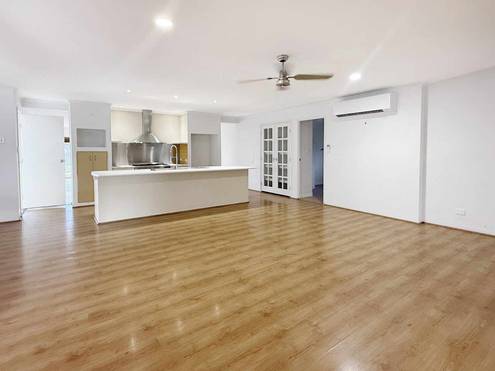 3 Bellwood Place MOLENDINAR 5