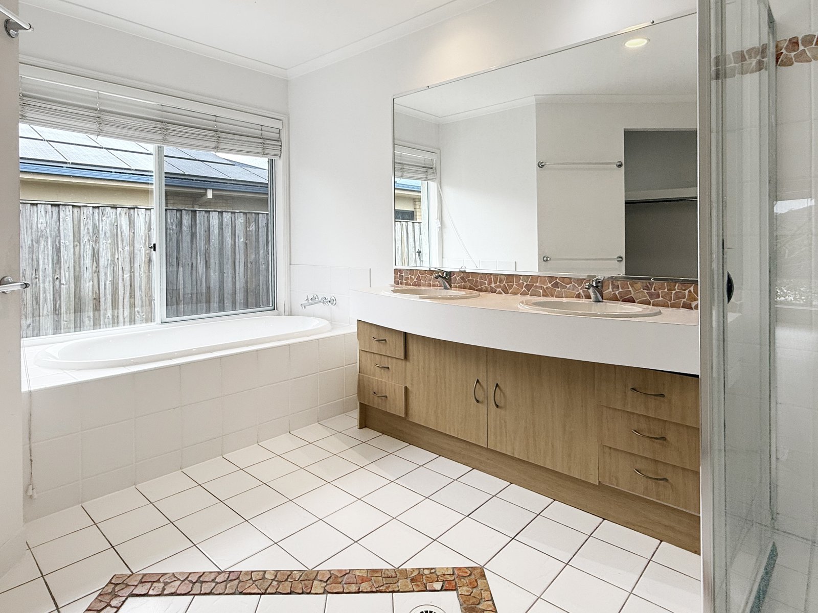 3 Bellwood Place MOLENDINAR 14