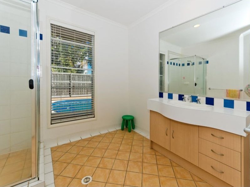 3 Bellwood Place MOLENDINAR 13