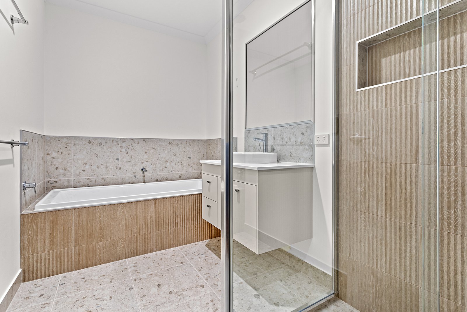 3 Bentley Rise CANNONVALE 11