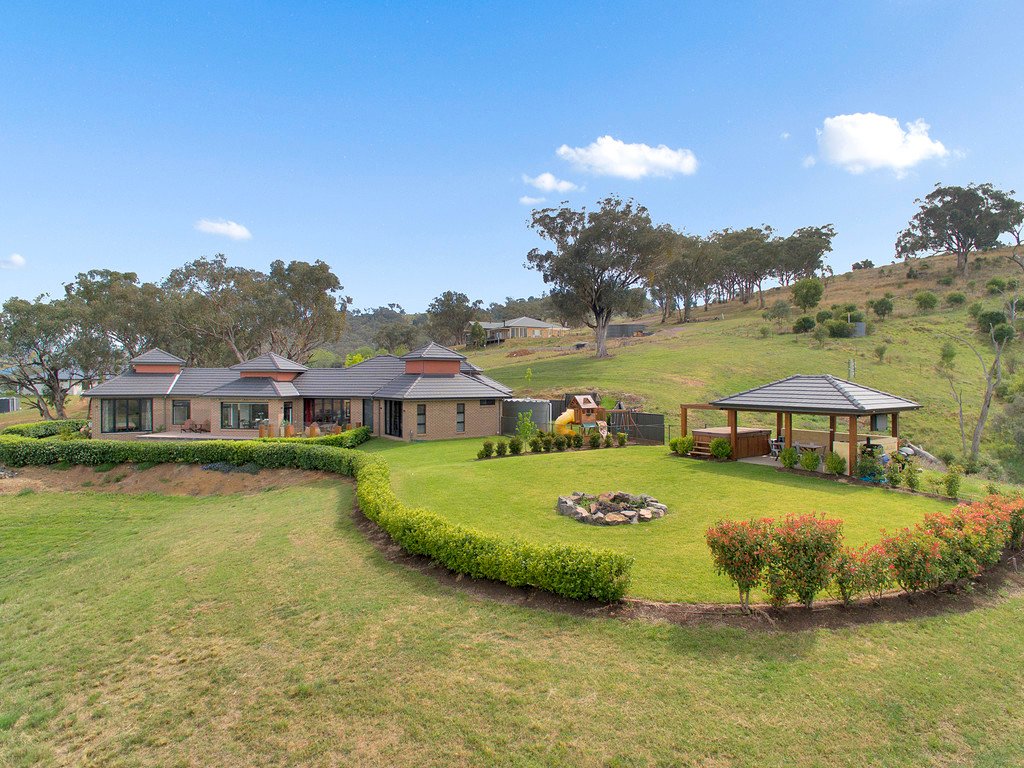 3 Bentwing Place TAMWORTH 1