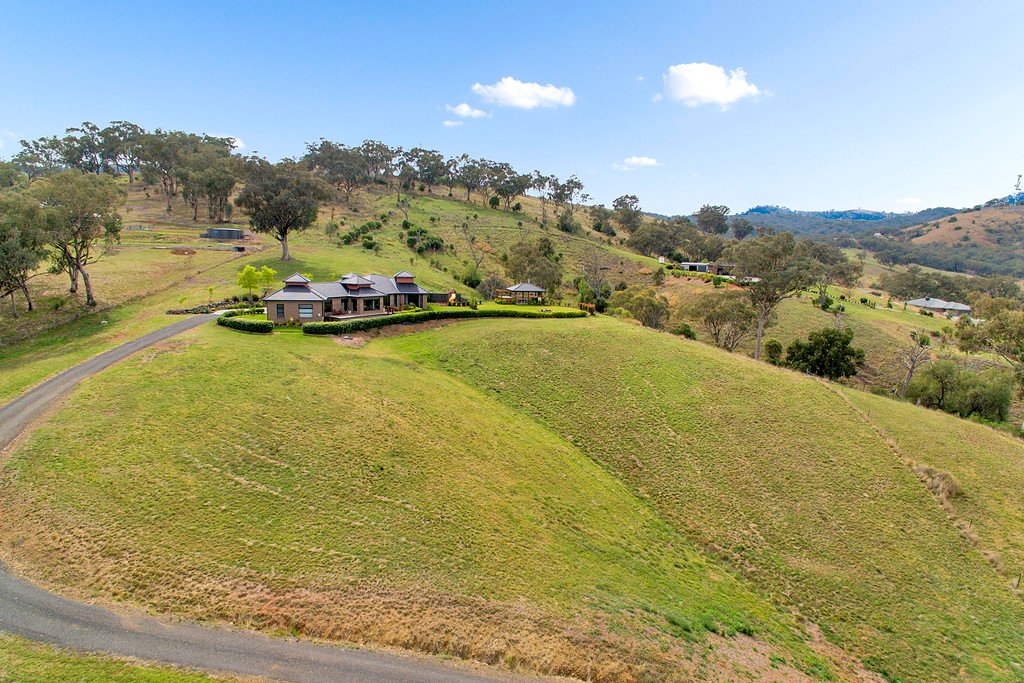 3 Bentwing Place TAMWORTH 23