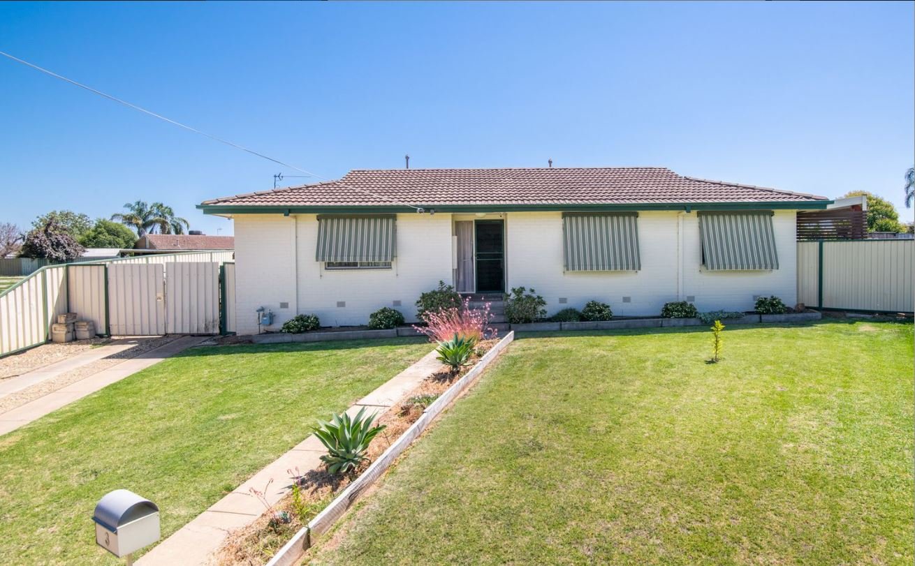 3 Berkshire Court SHEPPARTON 1