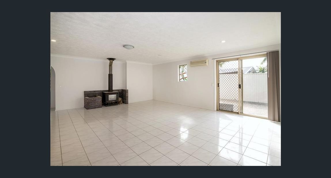 3 Billabong Court CURRUMBIN WATERS 5