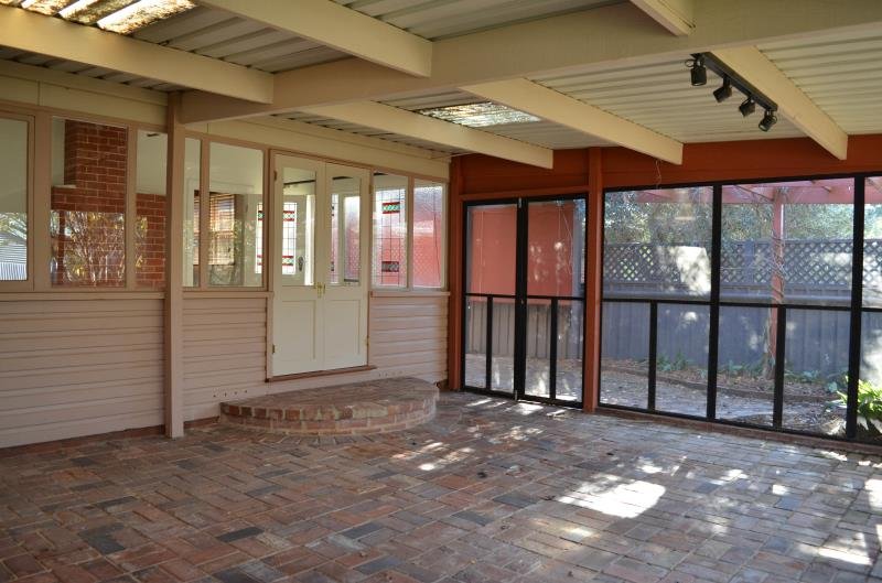 3 BIMBEEN Street TURVEY PARK 6