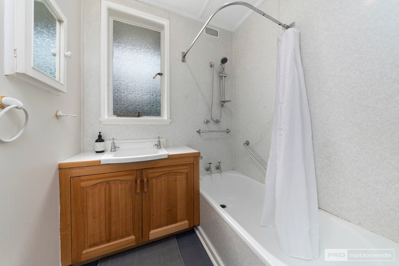 3 Birnam Street CLAREMONT 9