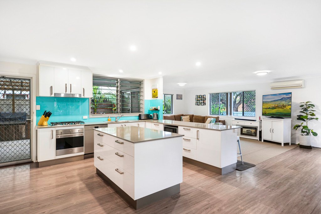 3 Boronia Avenue POTTSVILLE 2